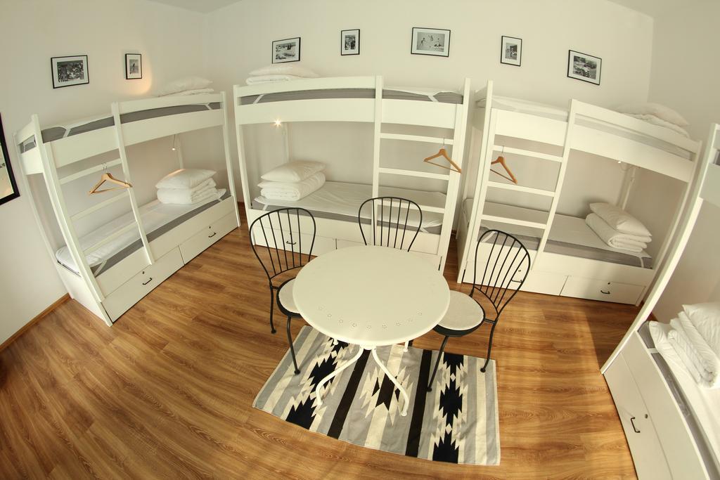 Sisters Lodge Hostel سوبوت الغرفة الصورة